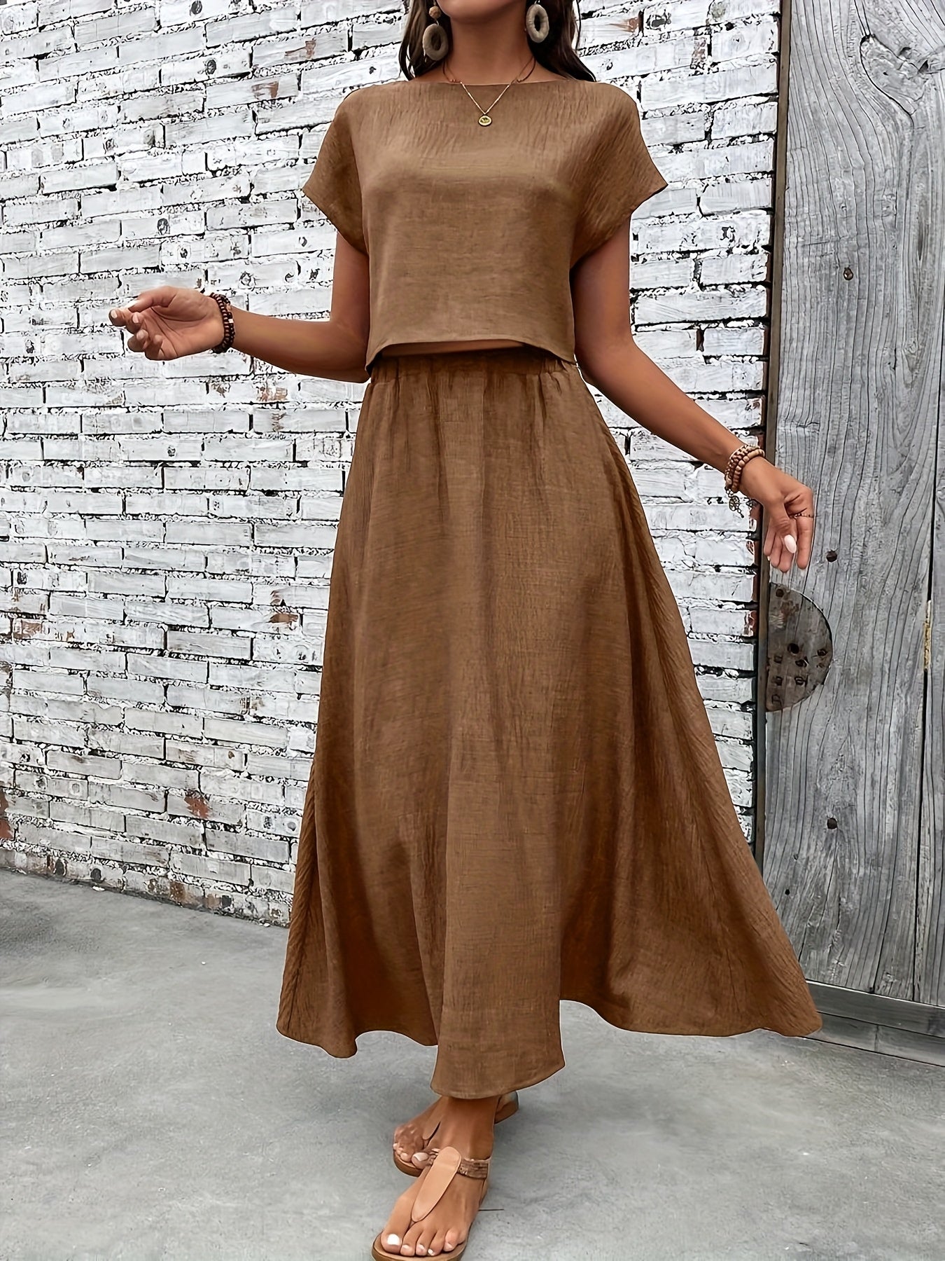 Damen Zweiteiliges Set – Elegantes Sommer-Outfit mit Crop Top und Maxirock, Modernes Freizeit-Ensemble
