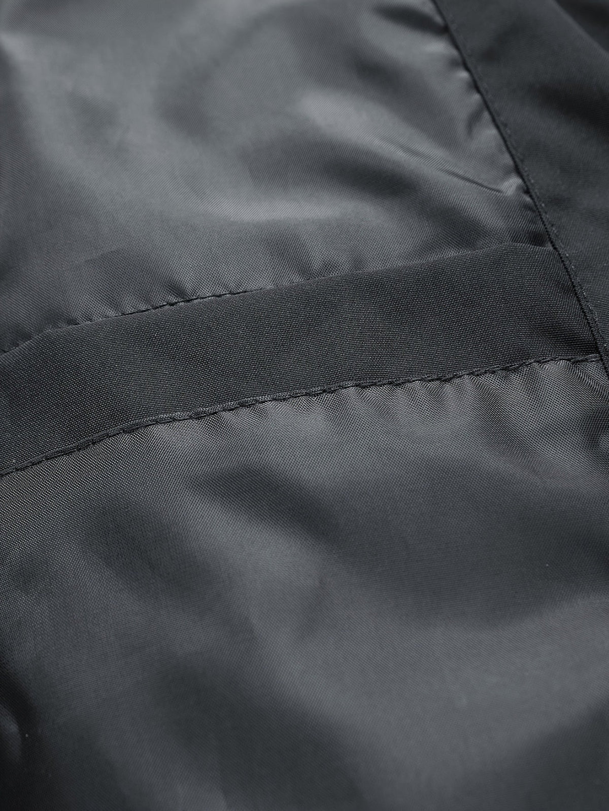 Unisex Windjacke Schwarz mit Kapuze & rotem Drachenmotiv