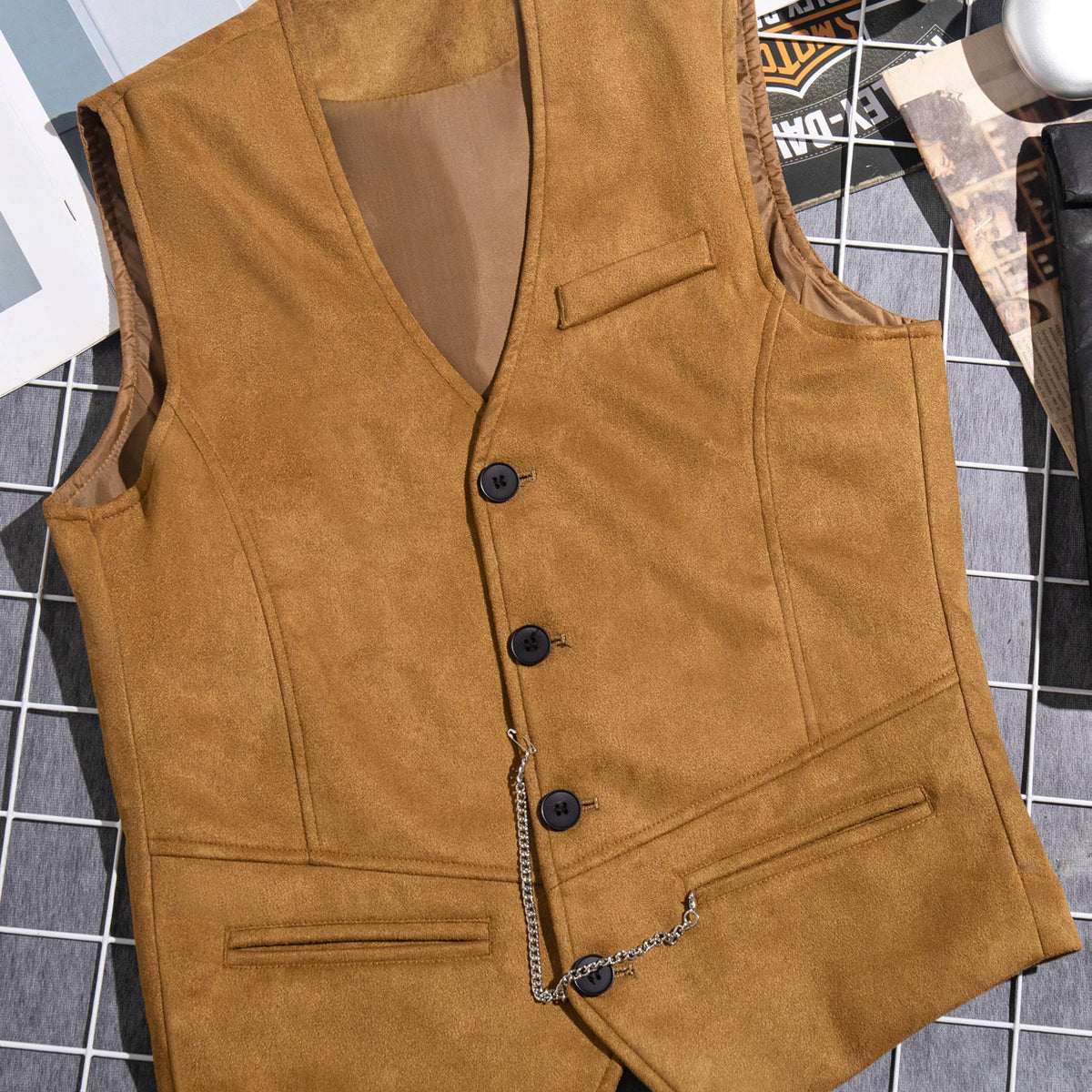 Herren Weste mit V-Ausschnitt & Knöpfen, Dekorative Kette, Taschen, Wildlederoptik