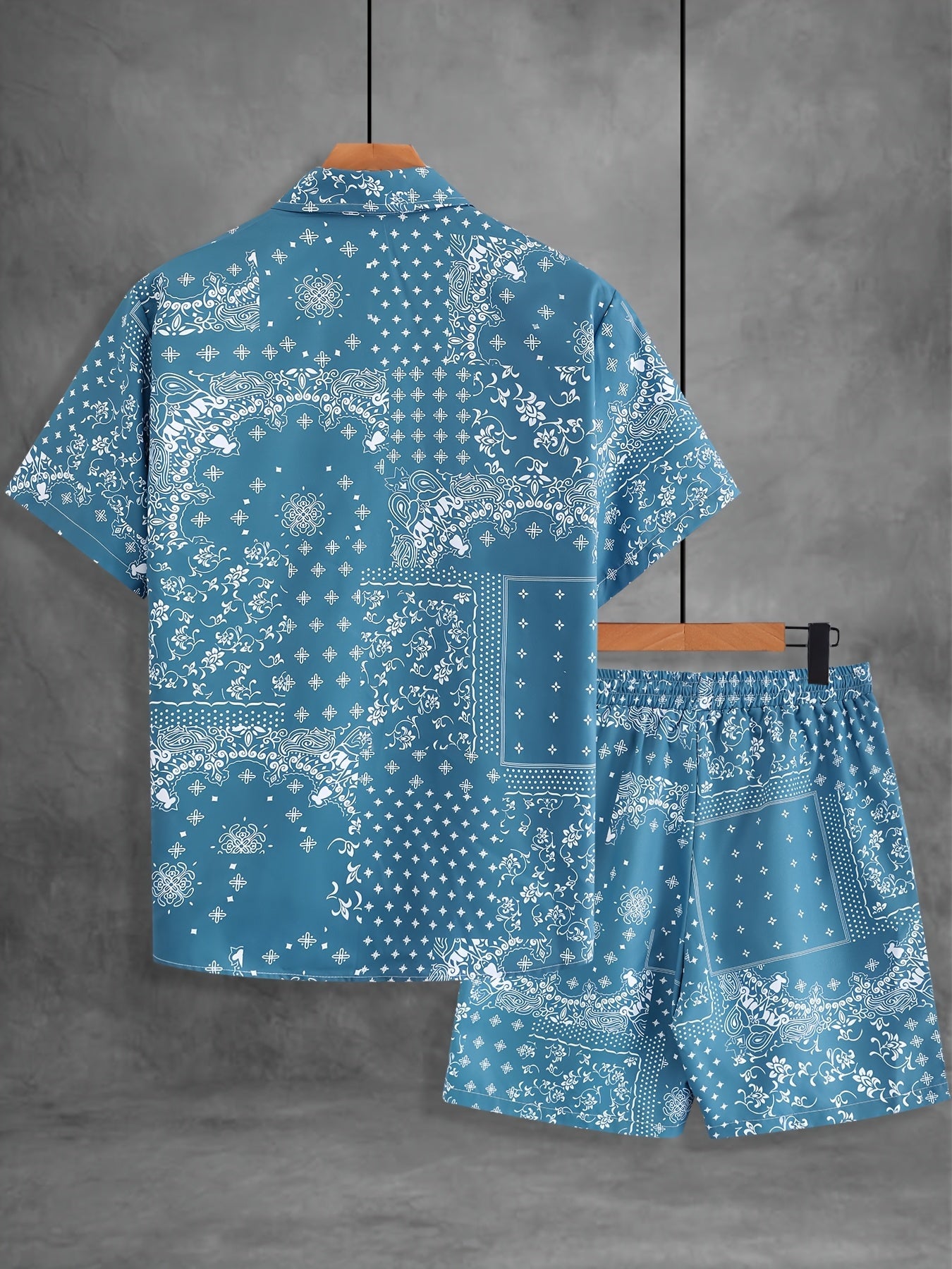 Herren Kurzarm Freizeit Set mit Bandana-Print – Hemd und Shorts, Sommer Outfit, Lässige Mode