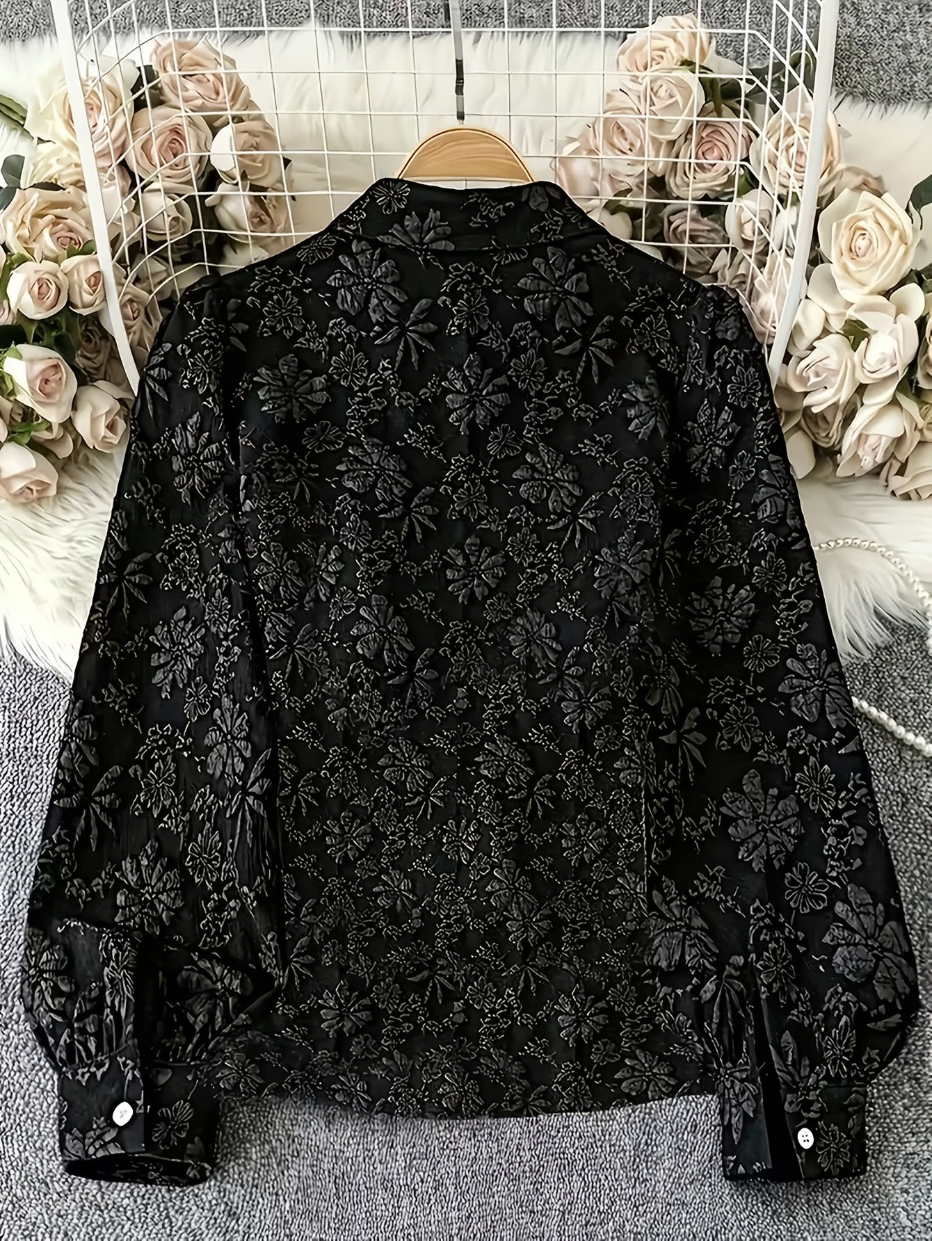 Damen Crop Bluse Schwarz Langarm Blumenmuster Strukturiert