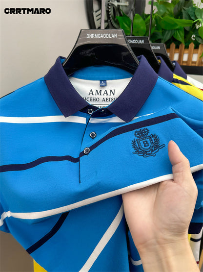 Herren Poloshirt mit Streifenmuster und gesticktem Wappen – Klassisch, Elegant, Freizeit
