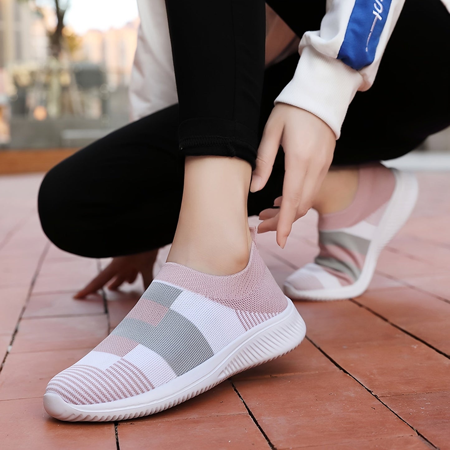 Damen Slip-On Sneaker – Bequeme Freizeitschuhe mit modernem Muster für Alltag und Spaziergänge