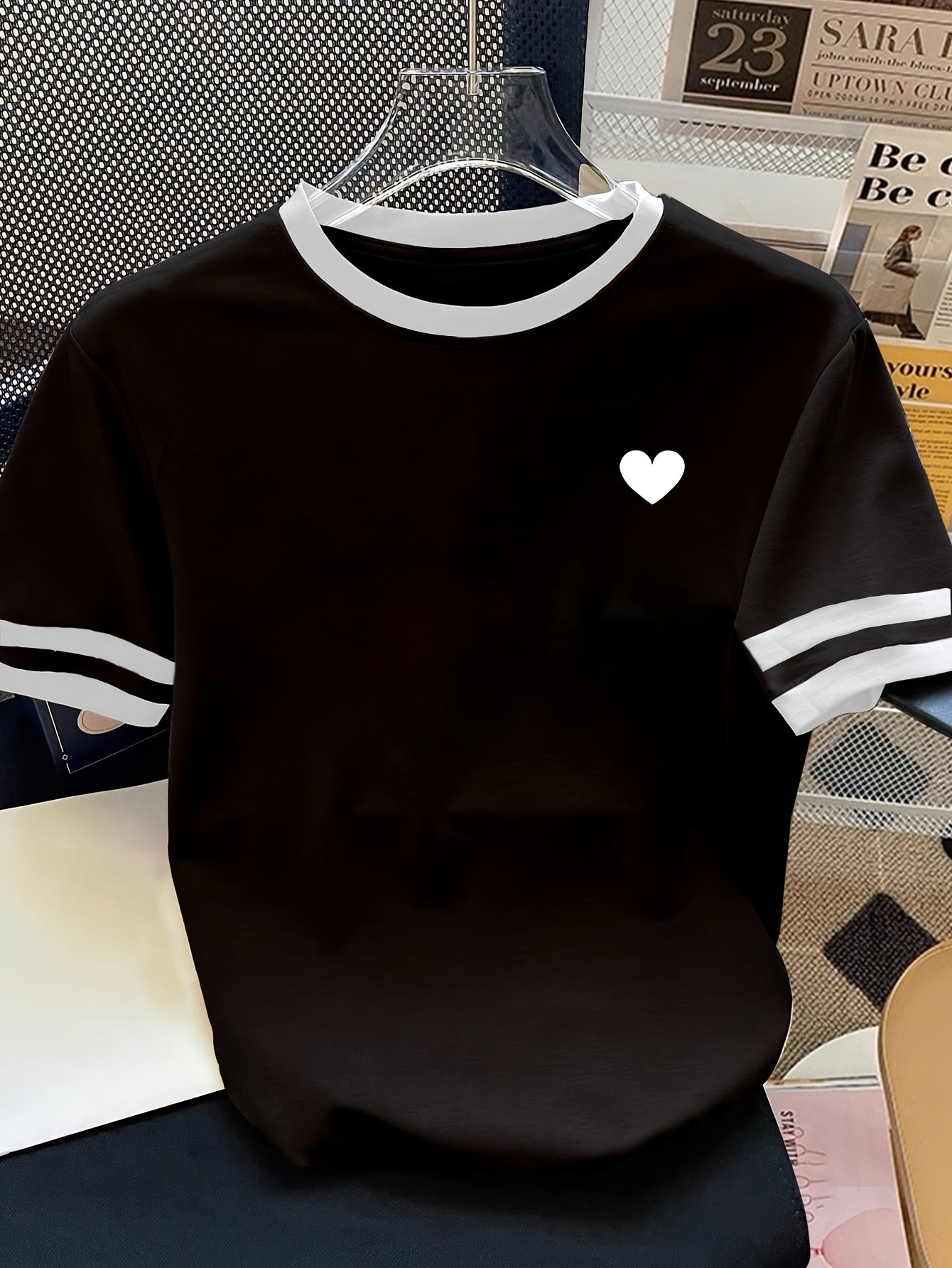 Damen T-Shirt mit Herz-Print, sportlich-lässiger Stil, ideal für Alltag und Freizeit