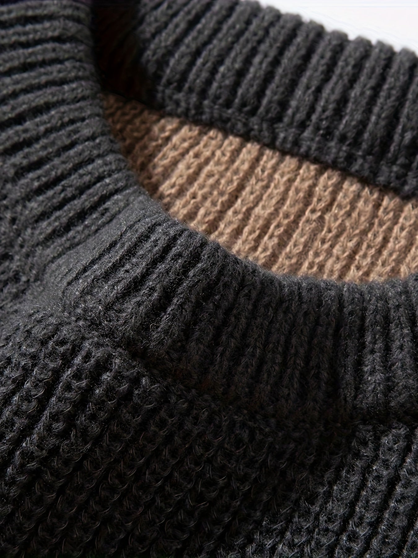 Herren Grobstrick Pullover mit Streifenmuster – Lockerer Casual Style für Herbst und Winter