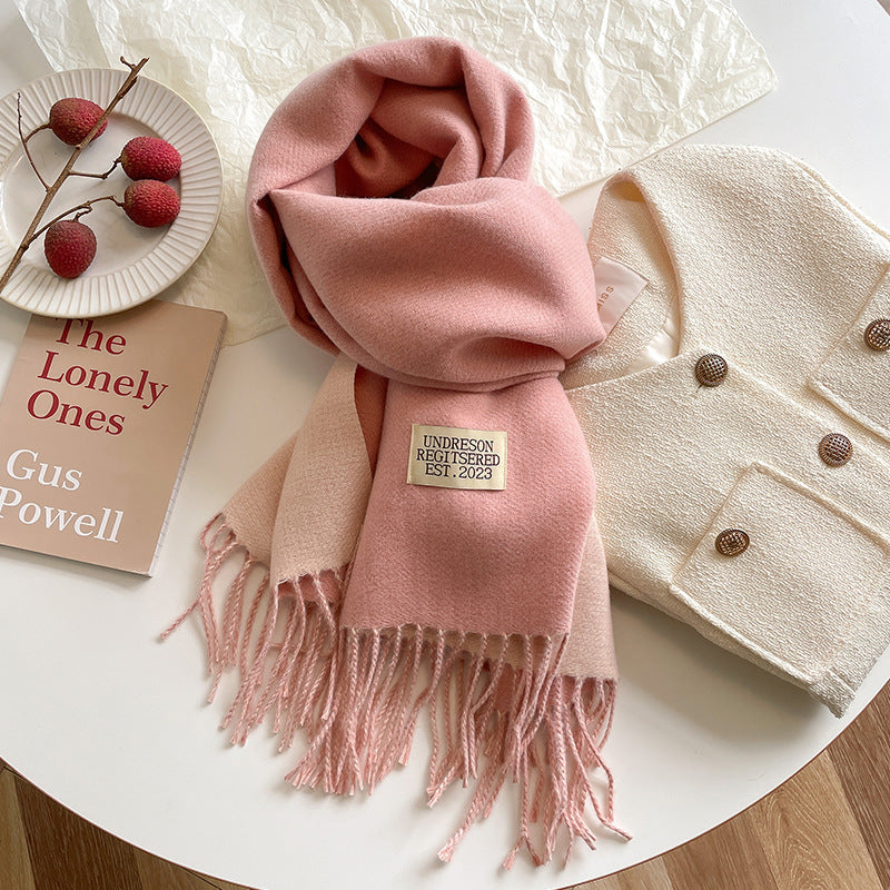 Unisex Winterschal mit Fransen in Sand