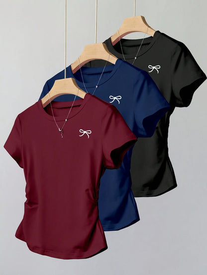 Damen T-Shirt mit Schleifenstickerei und Raffungen – Modisches Kurzarmshirt für Freizeit und Alltag