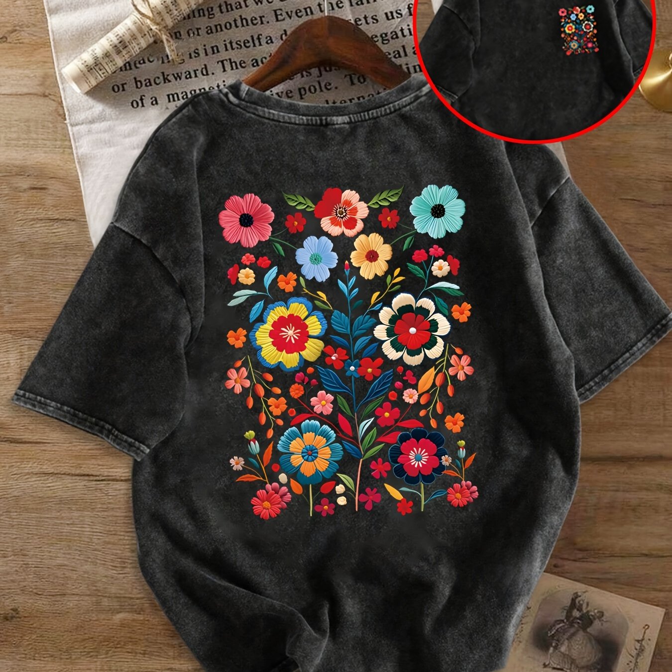 Damen T-Shirt mit Blumenstickerei und Vintage-Look – Freizeit & Alltagsstil