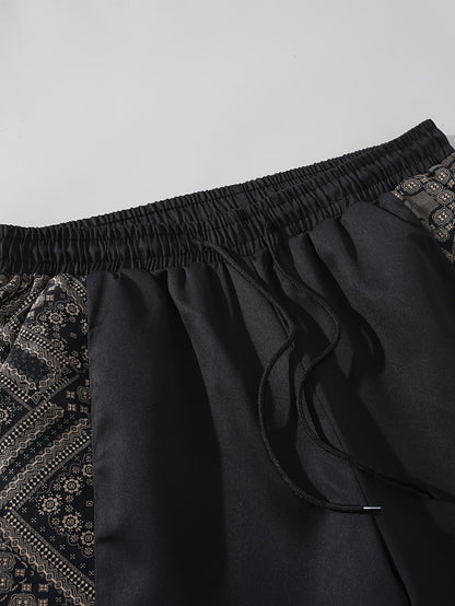 Herren Streetwear Shorts mit Ornamentmuster und grafischen Seiteneinsätzen – Modern Freizeit