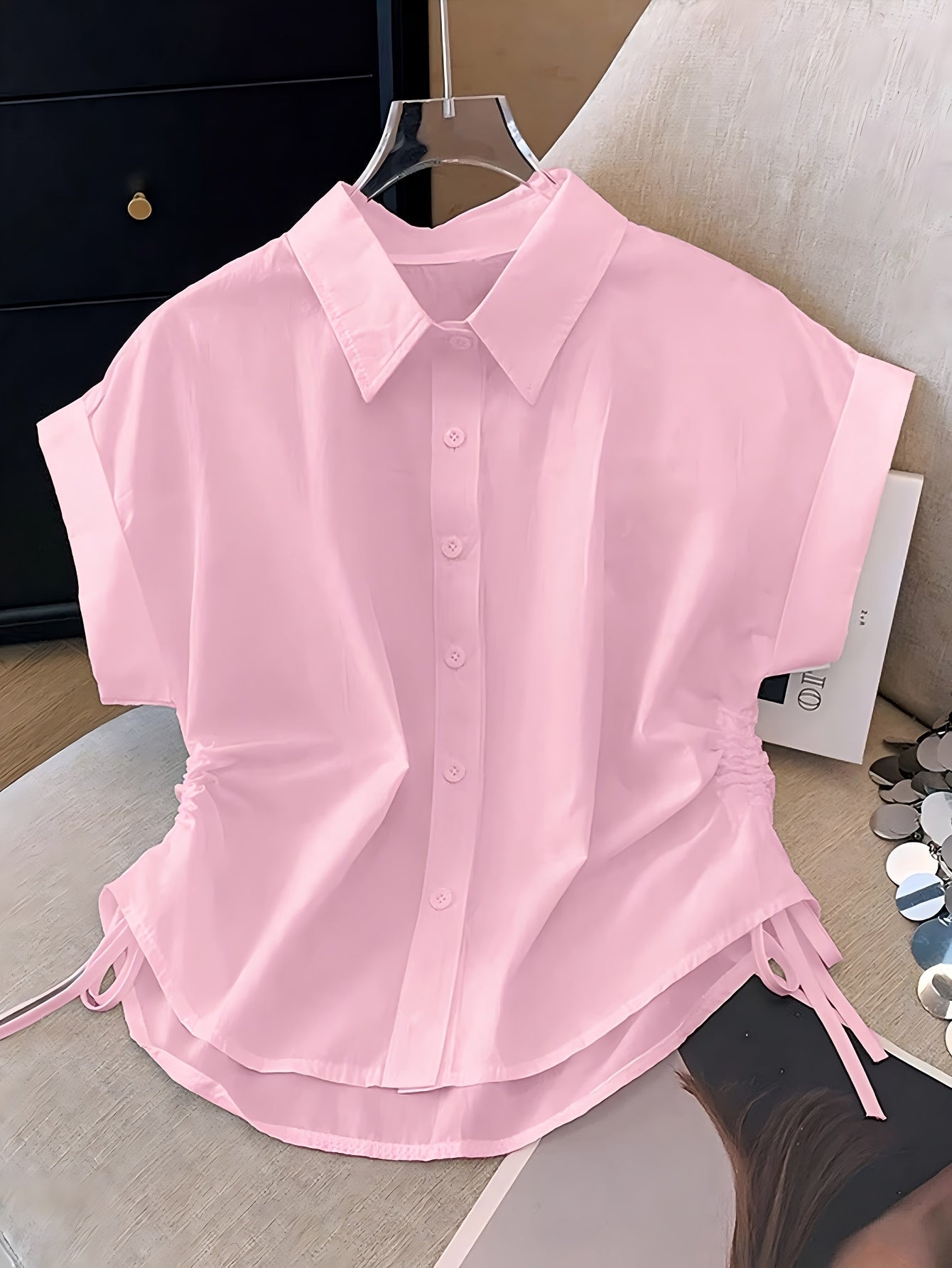 Damen Kurzarm Bluse mit Kordelzug und Hemdkragen – Modisch & Vielseitig