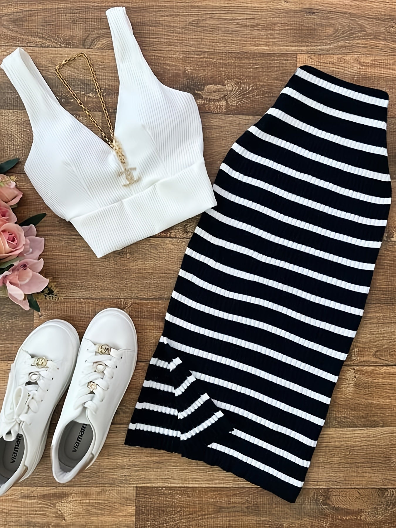 Damen Set – Modisches Crop Top und Gestreifter Midirock, City Chic Outfit
