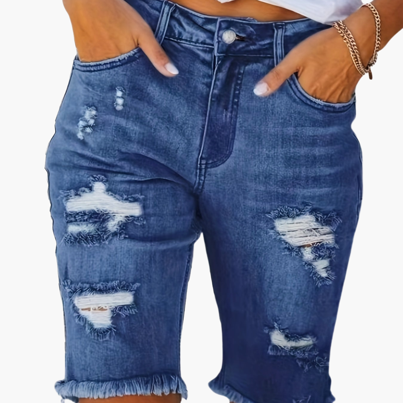 Damen Bermuda Jeans Shorts im Used-Look mit Fransen und Rissen – Lässige Sommermode