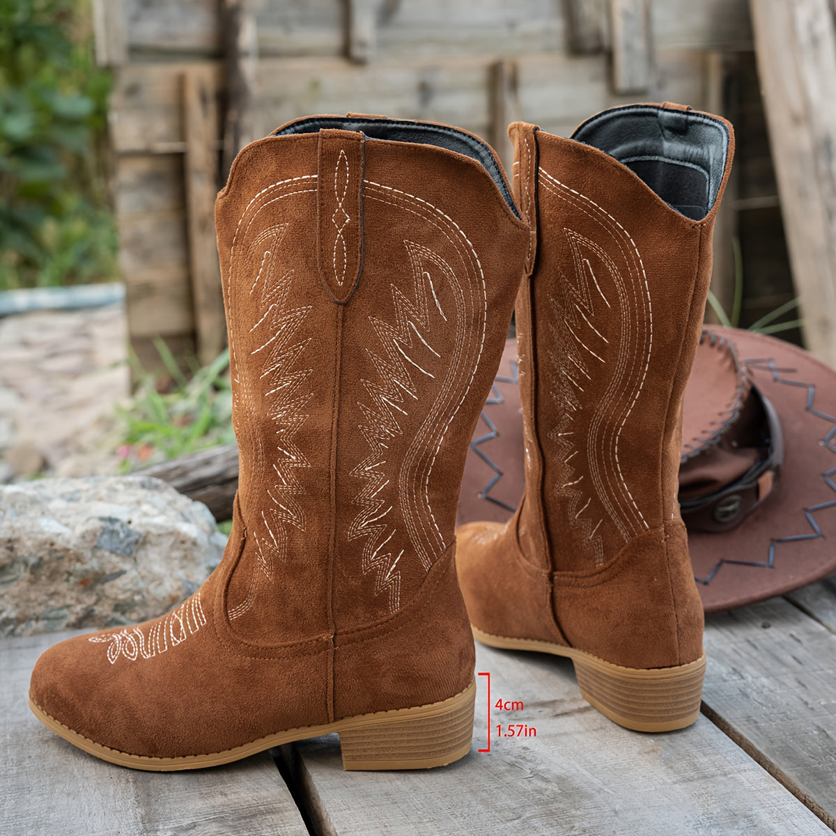 Braune Westernstiefel mit Stickerei, mittelhoher Schaft