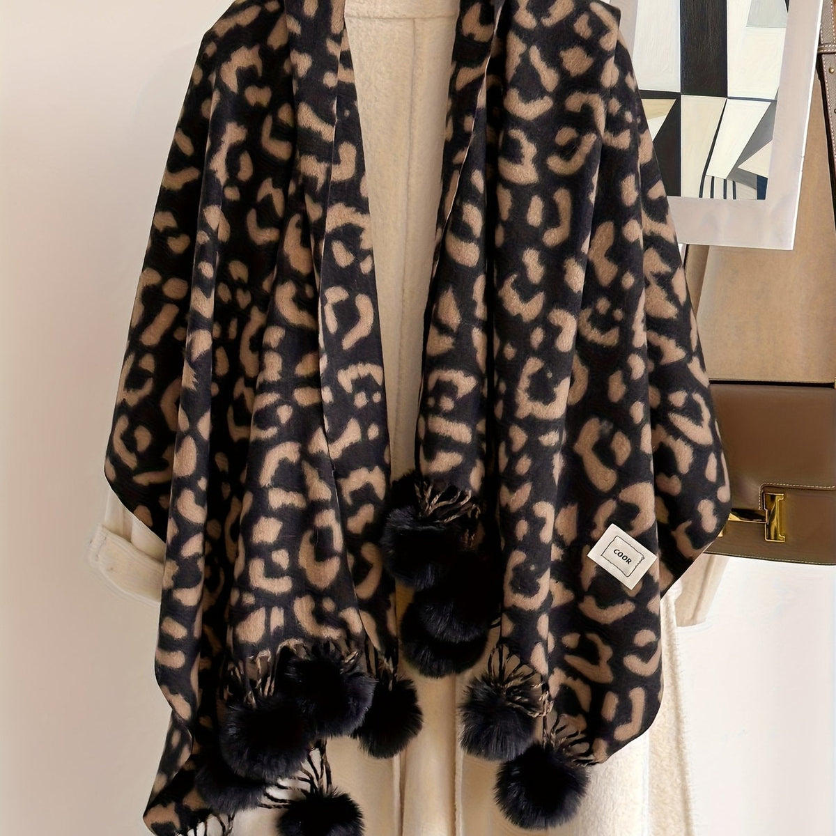 Damen Schal mit Leopardenmuster und Bommeln Weiches Material Animal Print Warmer Umhang