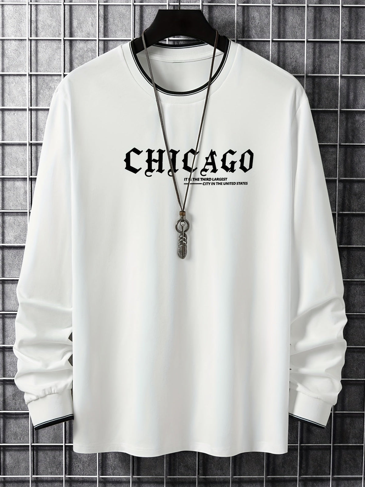 Herren Langarmshirt mit Rundhalsausschnitt und Chicago-Print, Ringelbündchen