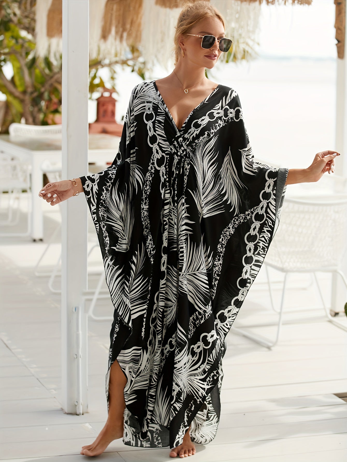 Damen Kaftan Maxi Strandkleid mit Palmenmuster und Kettenprint – Elegantes Cover-up für den Urlaub