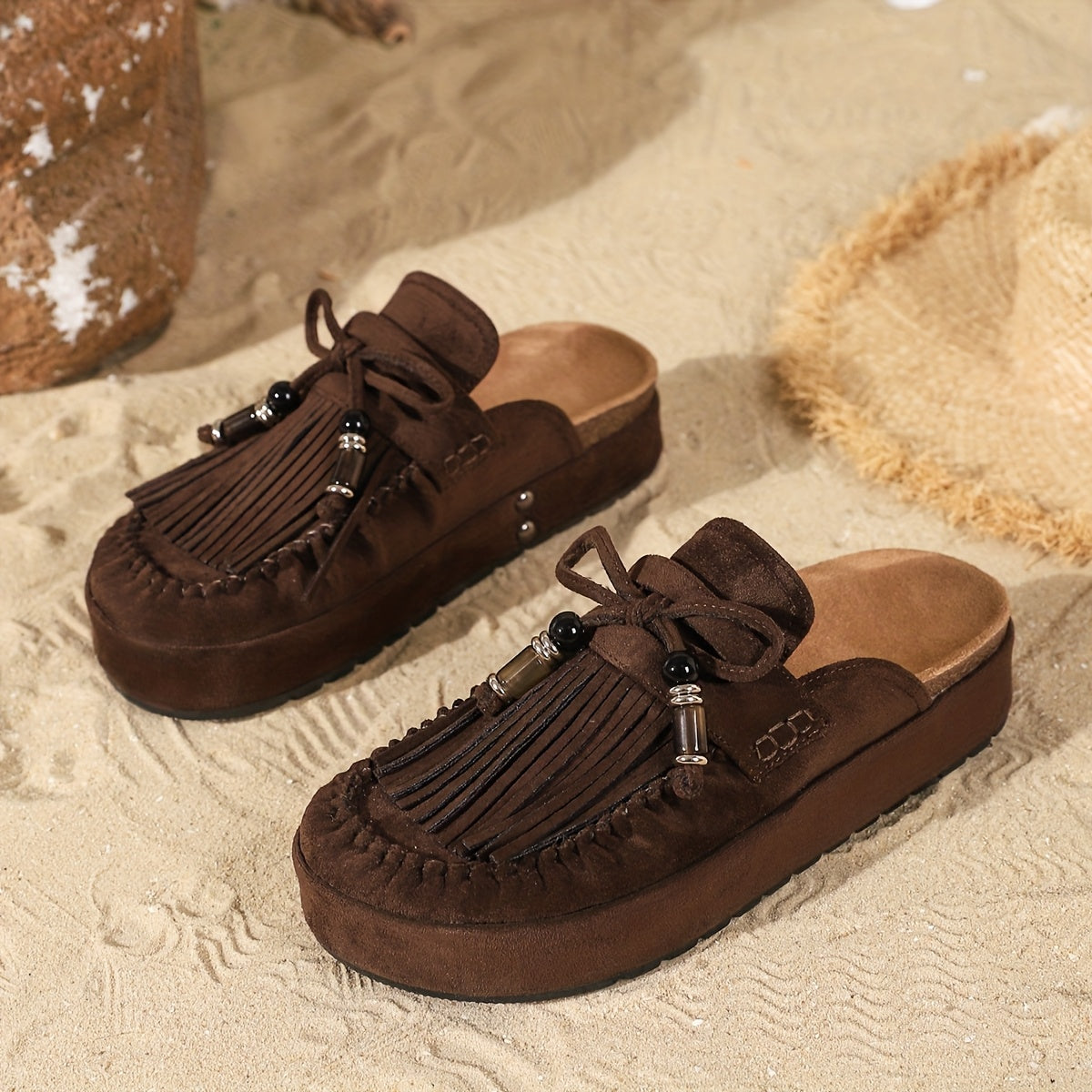 Damen Mokassin-Pantoletten mit Fransen und Perlendekor – Vintage Slipper für Sommer und Freizeit