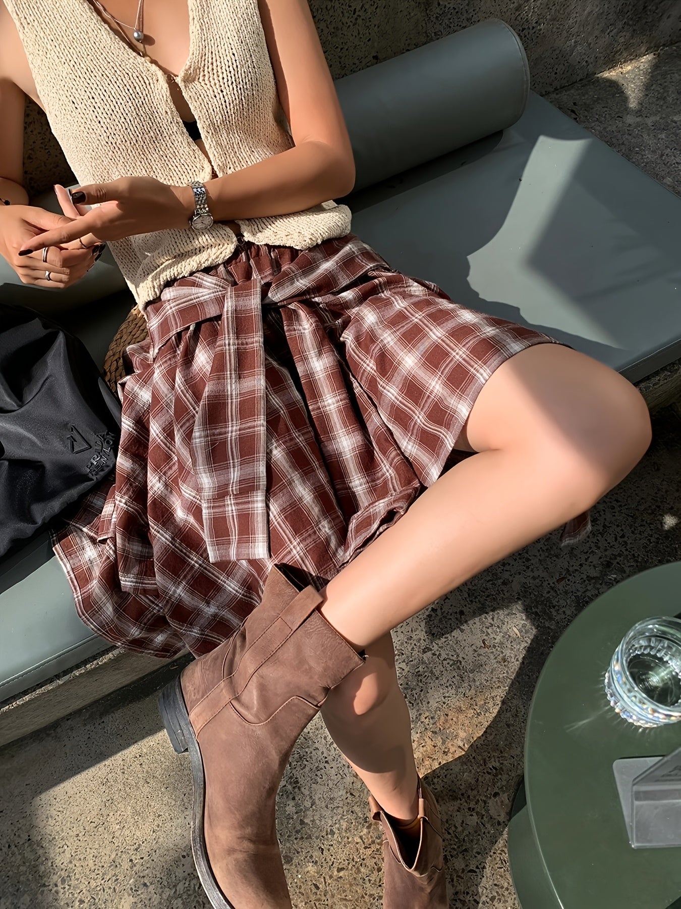 Damen Asymmetrischer Streetstyle-Rock mit Karo-Design und Knotendetail