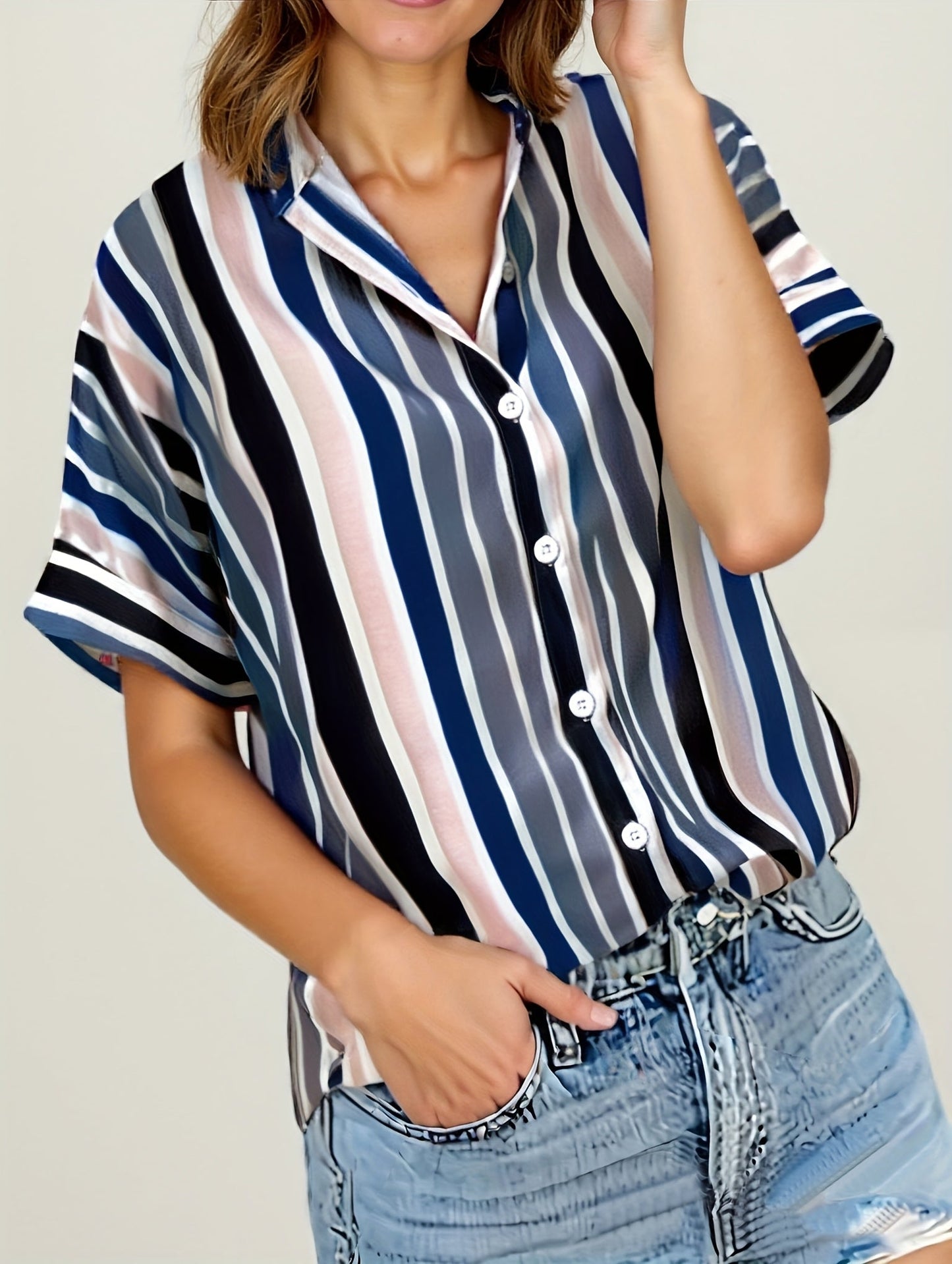 Damen Sommerbluse im Streifen-Look – Lässige Hemdbluse für Freizeit und Urlaub