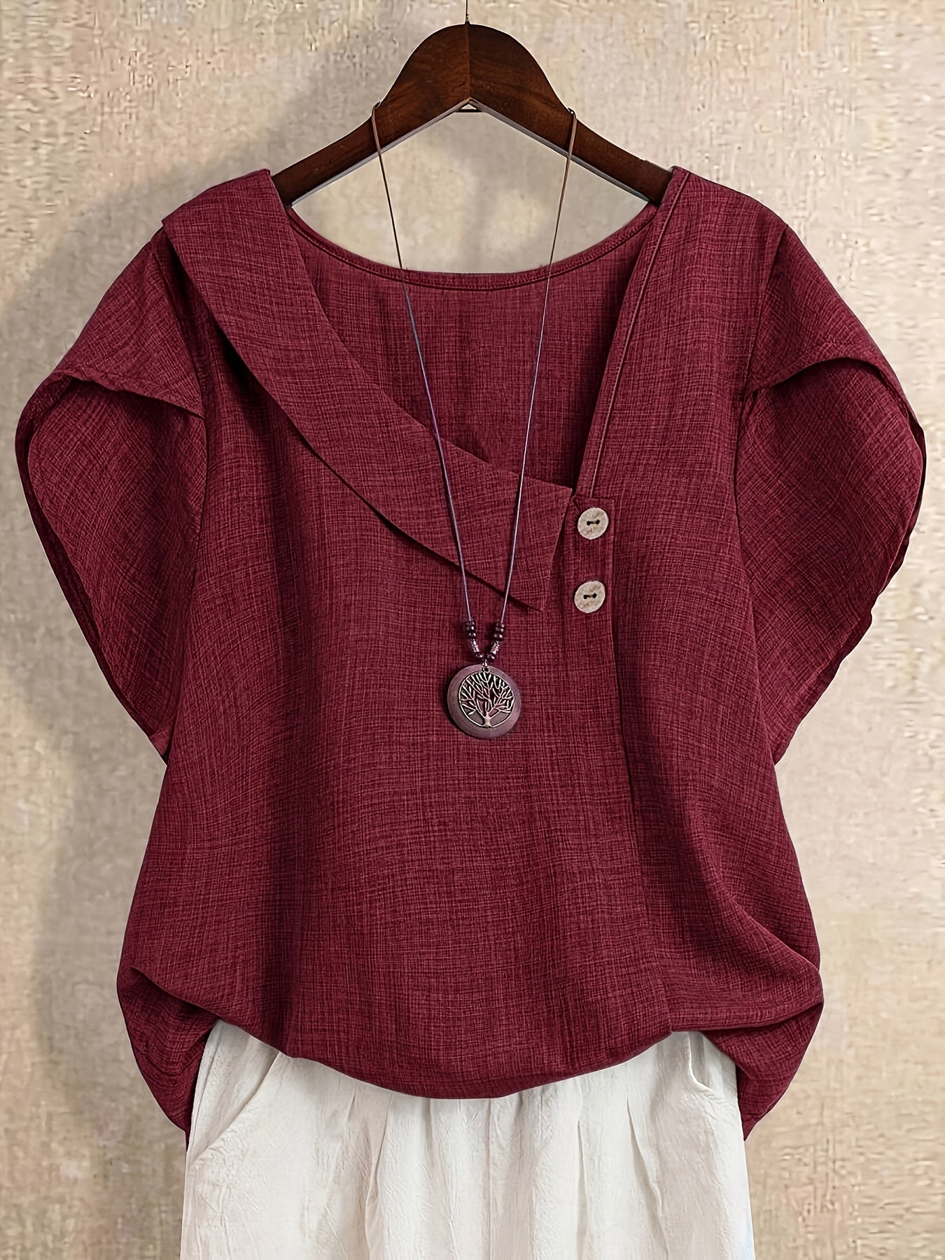 Damen Tunika Bluse mit asymmetrischem Ausschnitt und Knopfdetail – Künstlerischer Casual Look