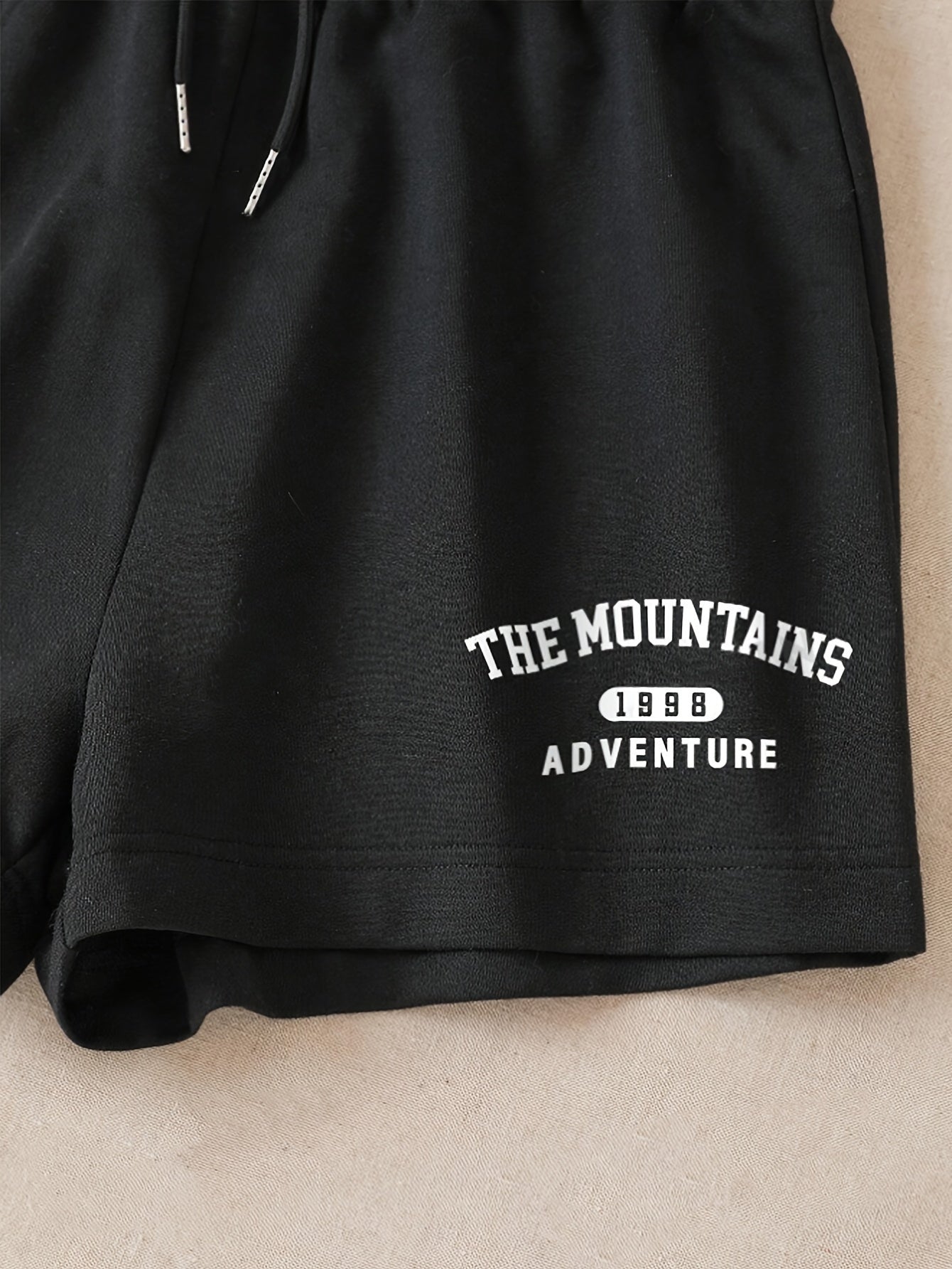 Damen Sport-Set Freizeit Top und Shorts mit Print – The Mountains Adventure, Sommer Loungewear