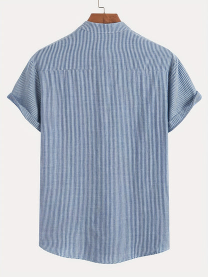 Herren Kurzarm-Henley mit Stehkragen und Streifen – Modernes Freizeitshirt für Alltag und Ausgehen