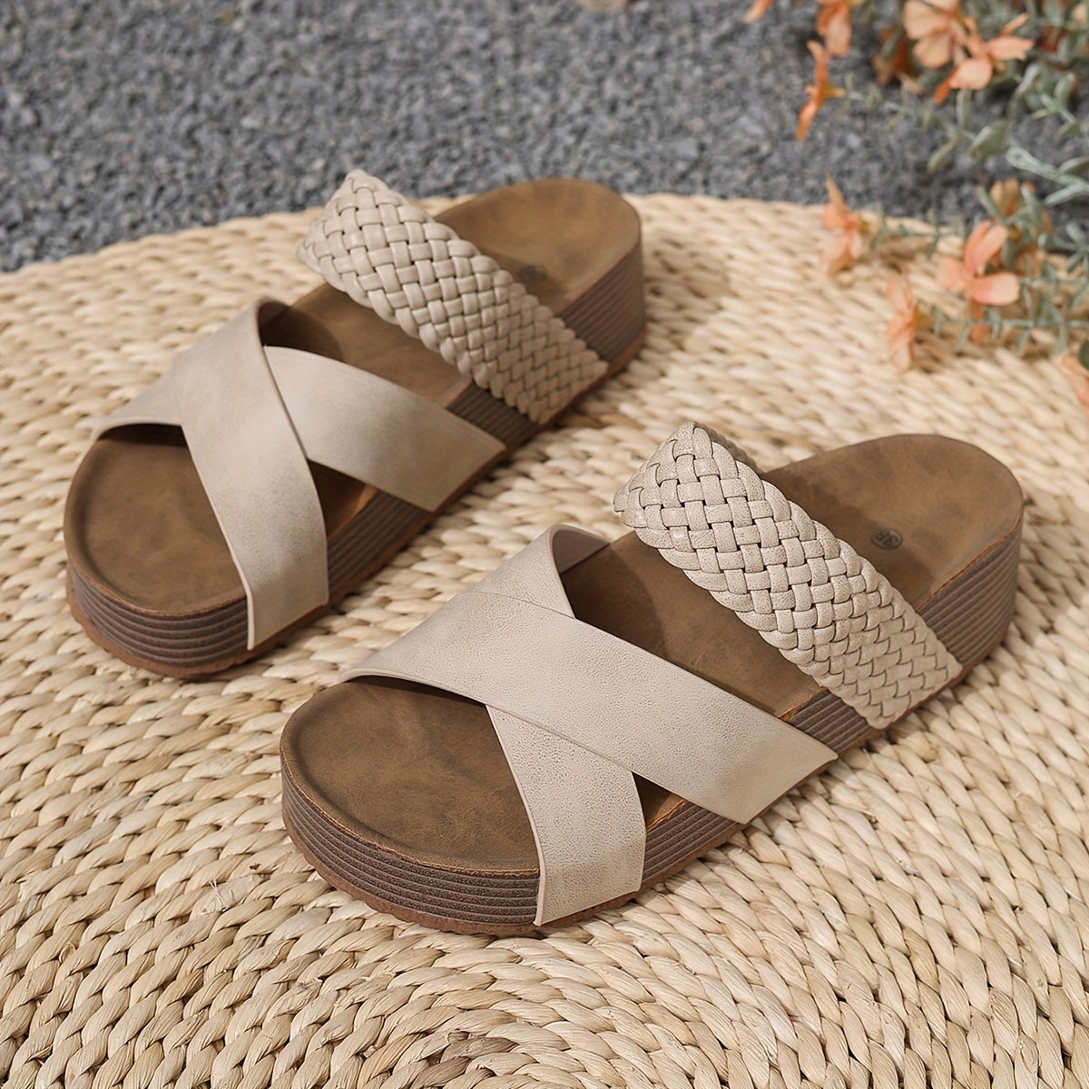 Damen Plateau-Sandalen mit Flecht- und Kreuzriemen – Modische Sommerschuhe für Alltag und Urlaub