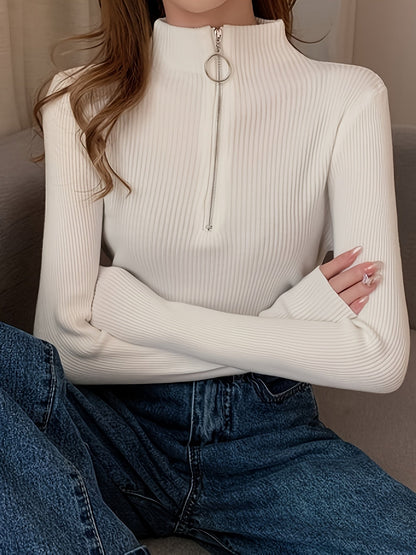 Damen Strickpullover mit Stehkragen und Reißverschluss – Modischer Rippstrick, figurbetont, sportlich-elegant