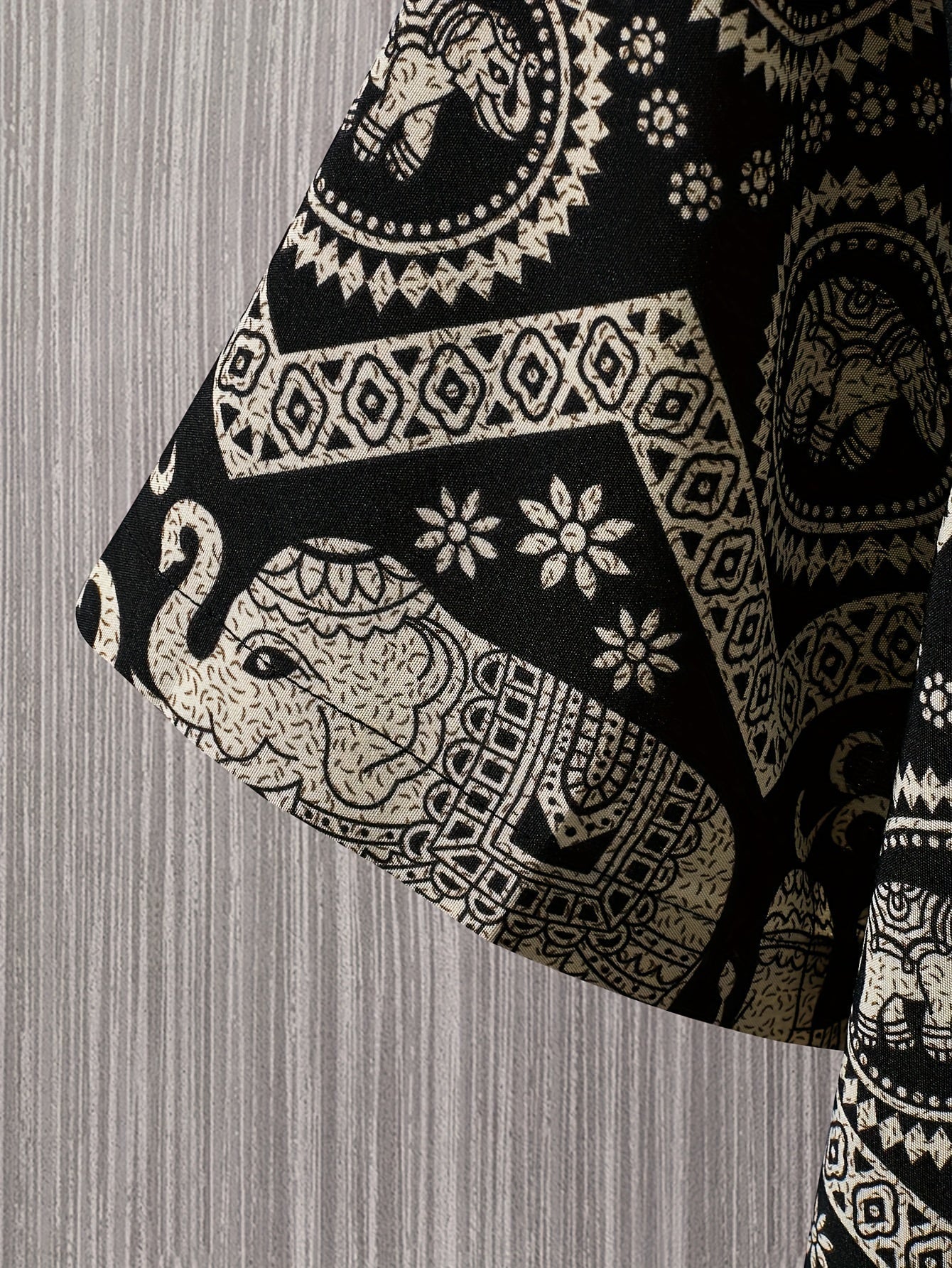 Herren Resorthemd mit Elefanten- und Mandala-Muster, Kurzarm, Boho-Stil für Freizeit und Urlaub