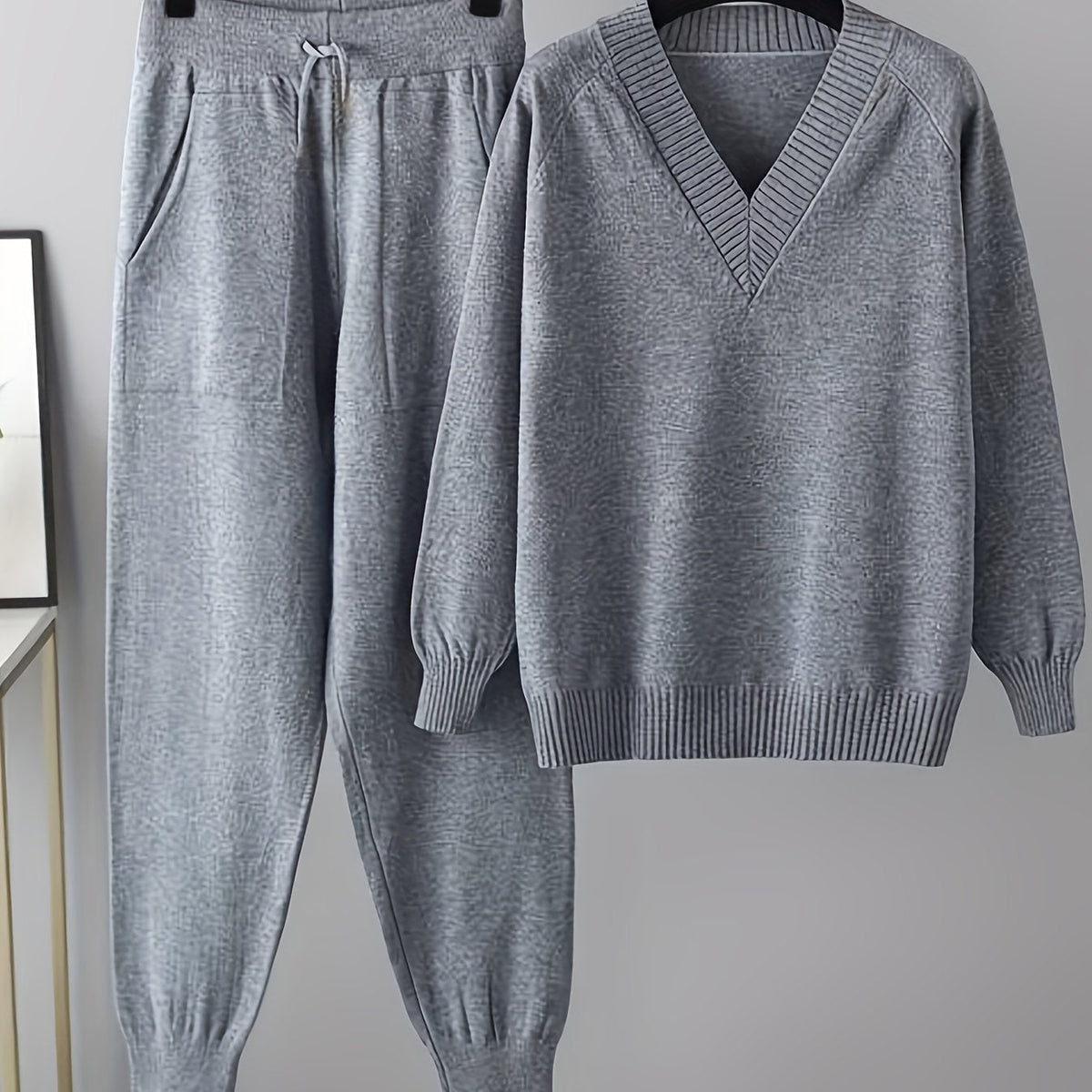 Damen Loungewear Set Strickpullover V-Ausschnitt und Strickhose Jogger mit Tunnelzug