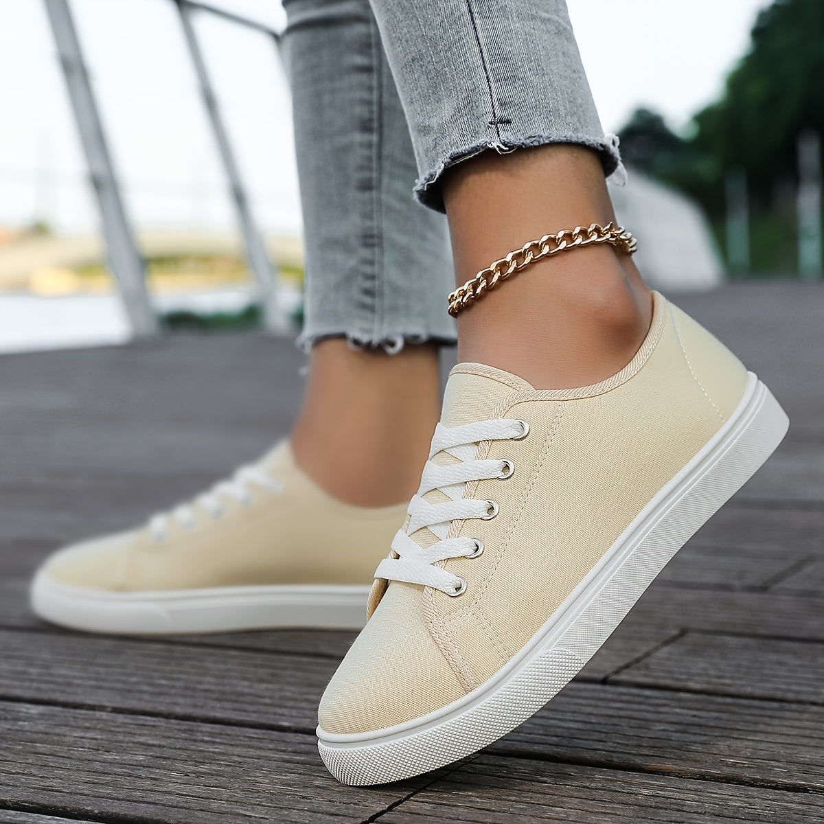 Damen Freizeit-Sneaker mit Schnürung – Bequeme Low-Top Schuhe für Alltag und Freizeit