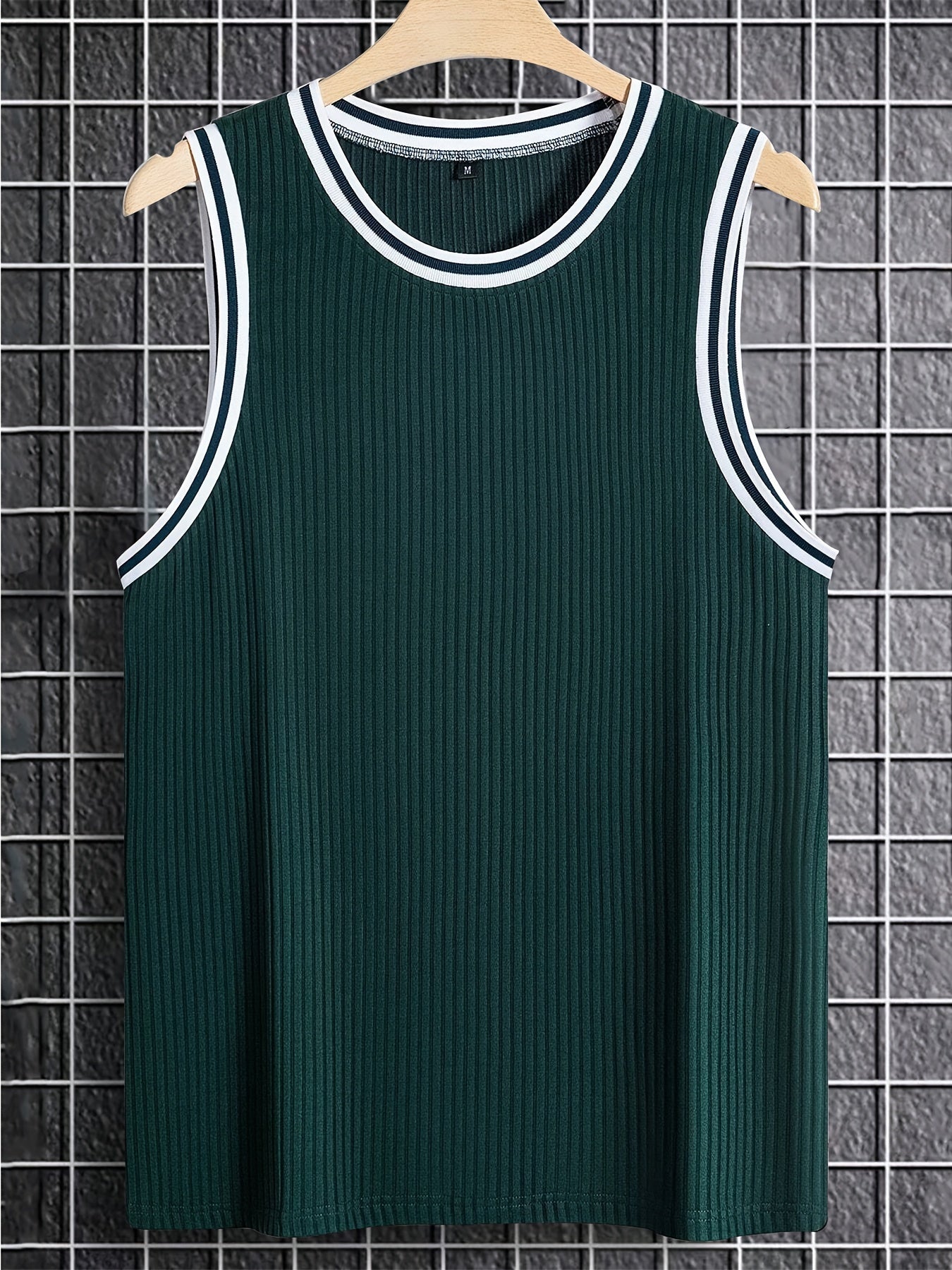 Herren Sportliches Tanktop mit Kontrast-Details – Athletischer Look für Freizeit und Training