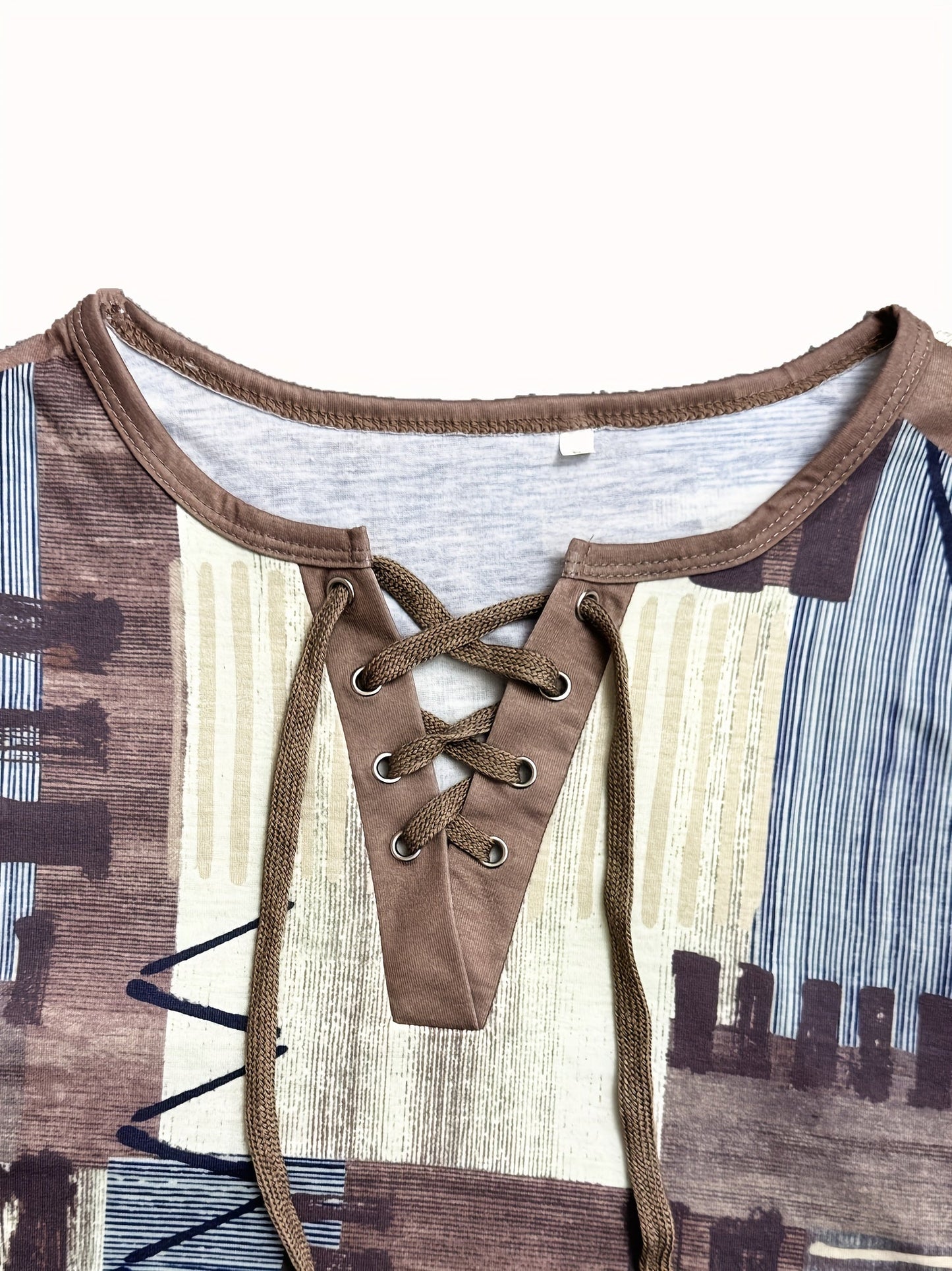 Damen Casual Spitzen-Schnürshirt mit Modernem Geometrischem Muster – Sommer Freizeitbluse mit V-Ausschnitt