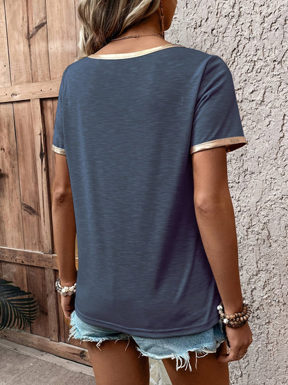 Damen T-Shirt mit Herz-Print und Metallic-Details – Modisches Freizeitshirt mit V-Ausschnitt