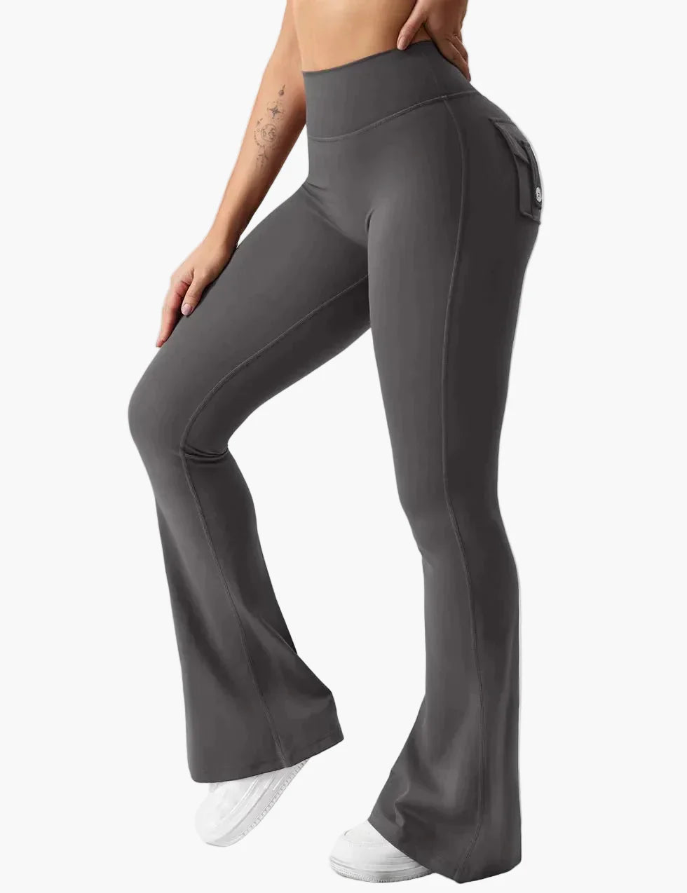 Damen Bootcut Cargo Fitness Leggings mit Push-Up Effekt und Taschen – Sport & Freizeit