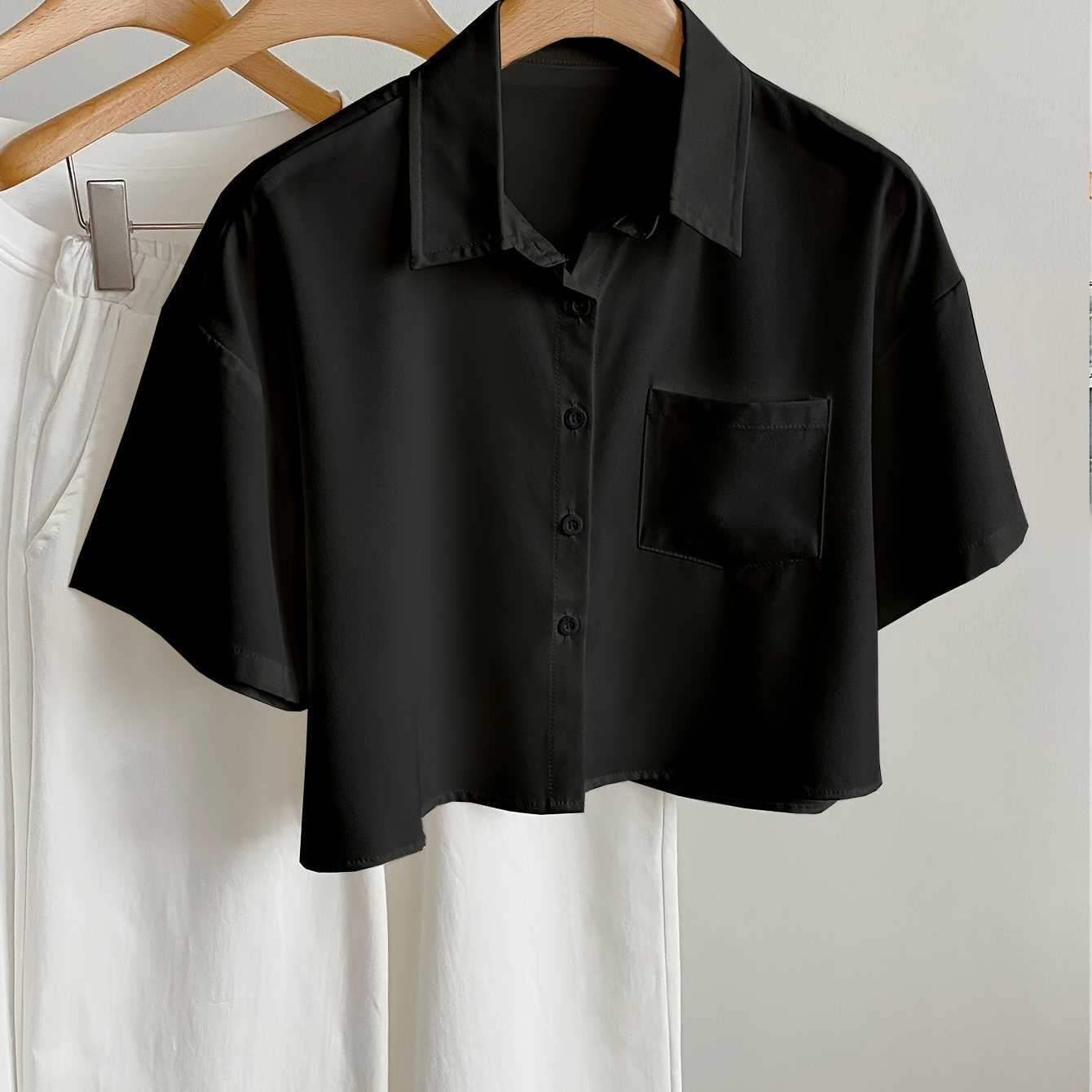 Damen Kurzarm Bluse im modernen Cropped-Look – Lässig & vielseitig kombinierbar