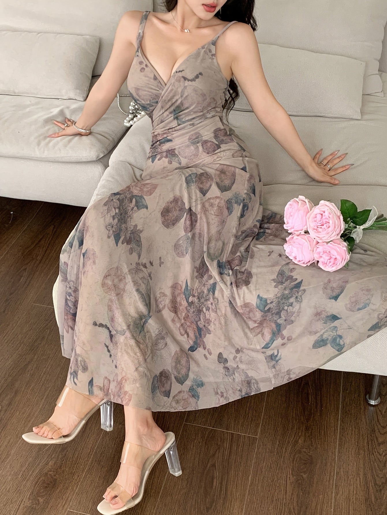 Damen Elegantes Maxikleid mit Blumenmuster und V-Ausschnitt für besondere Anlässe