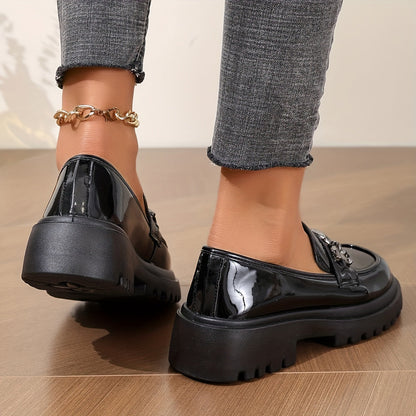 Damen Loafer mit Kettendetail – Elegante Slip-On Halbschuhe für Alltag und Büro