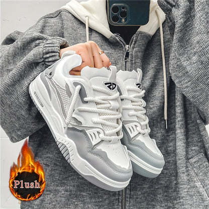 Chunky Sneaker mit Plüschfutter und Schnürung, Herren & Unisex