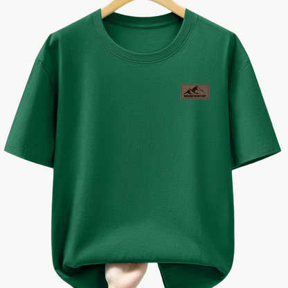 Herren T-Shirt mit dezentem Mountain Patch – Freizeit & Alltag, moderner Look