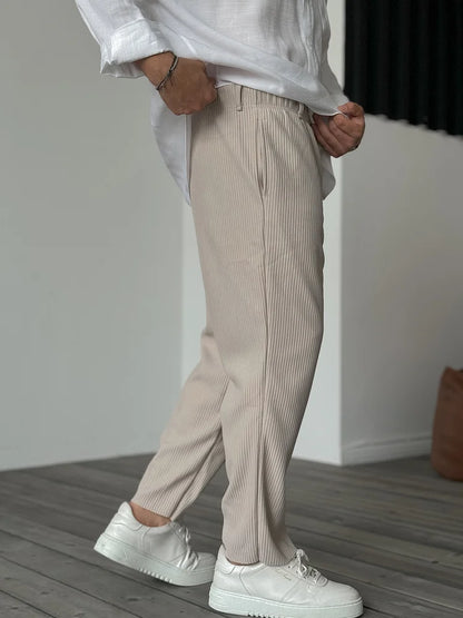 Herren Elegante Relaxed Fit Freizeithose für Alltag und Business – Moderner Old Money Stil