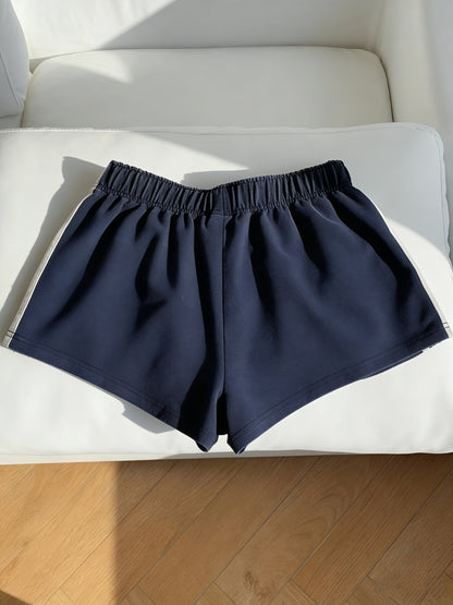 Damen Sport Shorts mit Streifen – Lässige Fitness & Freizeitshorts