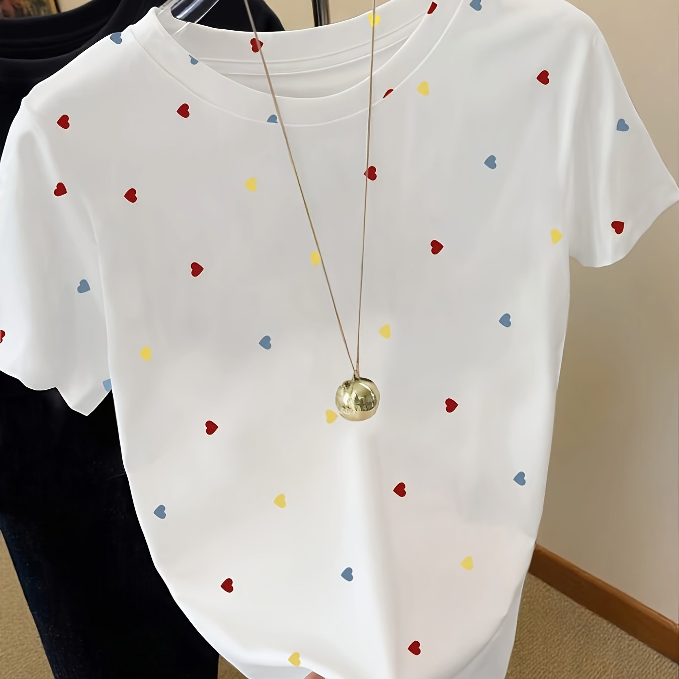 Damen Polka Dot T-Shirt – Modisches Freizeitshirt mit Punkten, ideal für Alltag und Büro