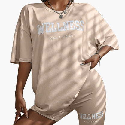 Damen Wellness Lounge Set Oversize T-Shirt & Radlerhose – Bequeme Freizeitmode mit Schriftzug