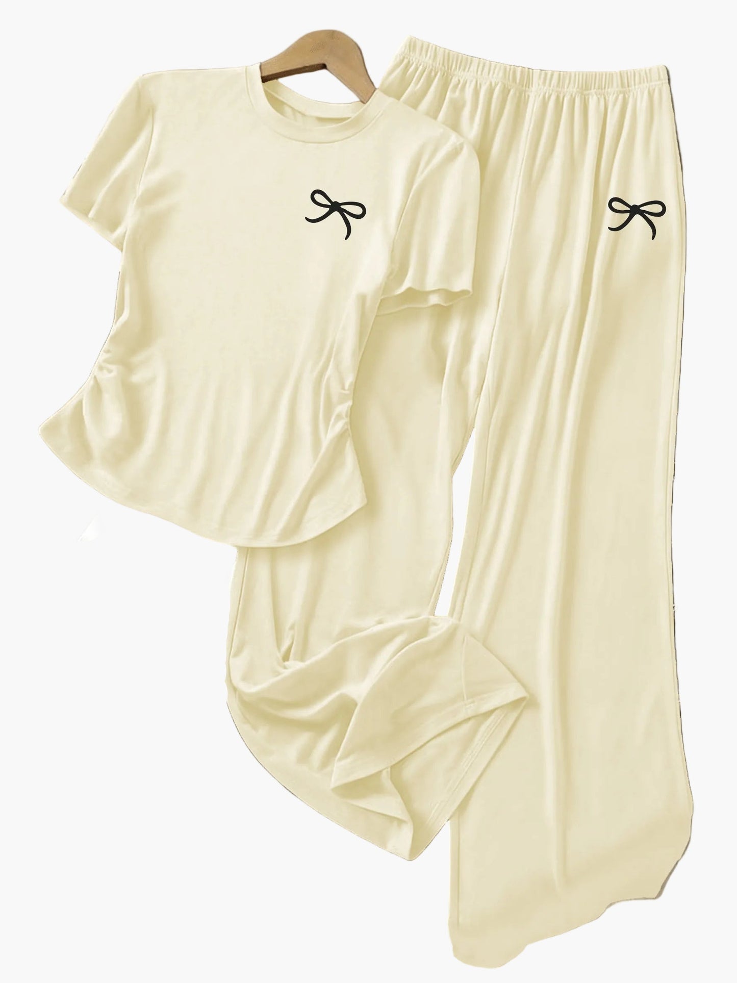 Damen Loungewear Set mit Schleifen-Detail – Zweiteiliges Freizeit-Outfit für entspannte Tage