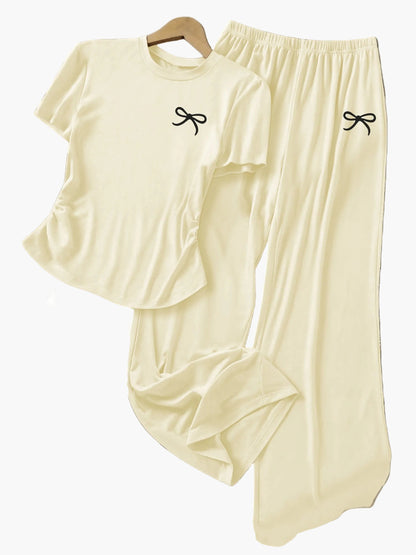 Damen Loungewear Set mit Schleifen-Detail – Zweiteiliges Freizeit-Outfit für entspannte Tage