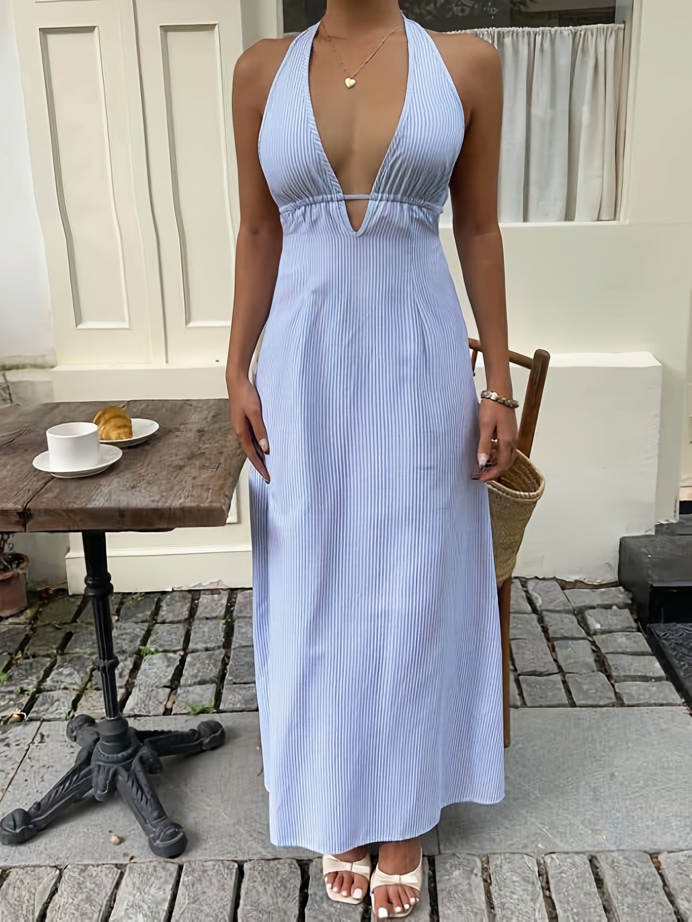 Damen Maxikleid im maritimen Stil mit Neckholder und Streifendesign – Elegantes Sommerkleid für Urlaub und Gartenpartys