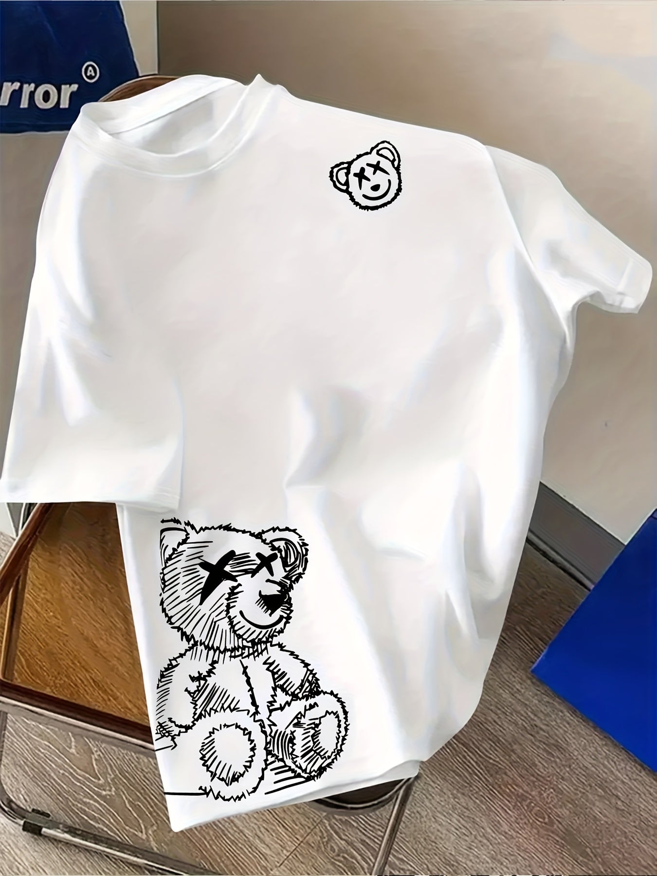 Herren Streetwear T-Shirt mit Bären-Print und Skizzen-Stil – Urbanes Design, Modern & Lässig