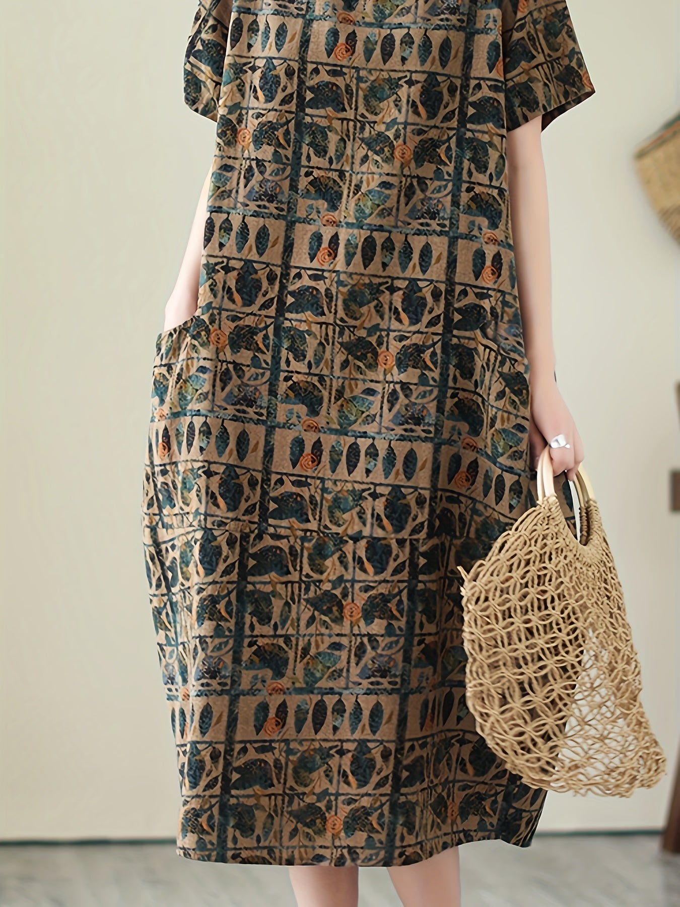 Damen Freizeitkleid mit geometrischem und botanischem Muster, lockerer Oversize-Stil, ideal für Alltag und Freizeit