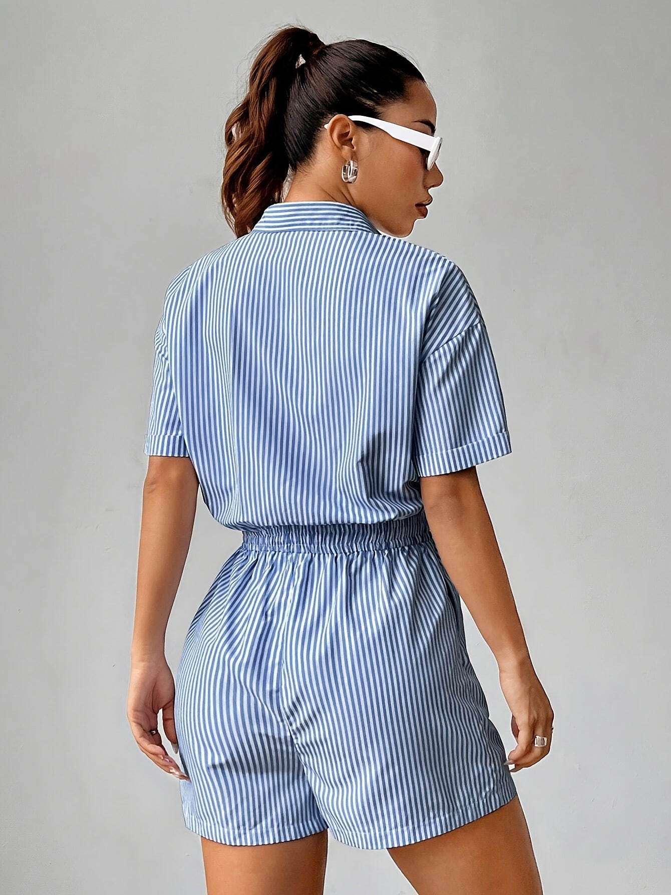 Damen Streifen Overall mit Hemdkragen und Kordelzug – Eleganter Einteiler für Alltag und Freizeit